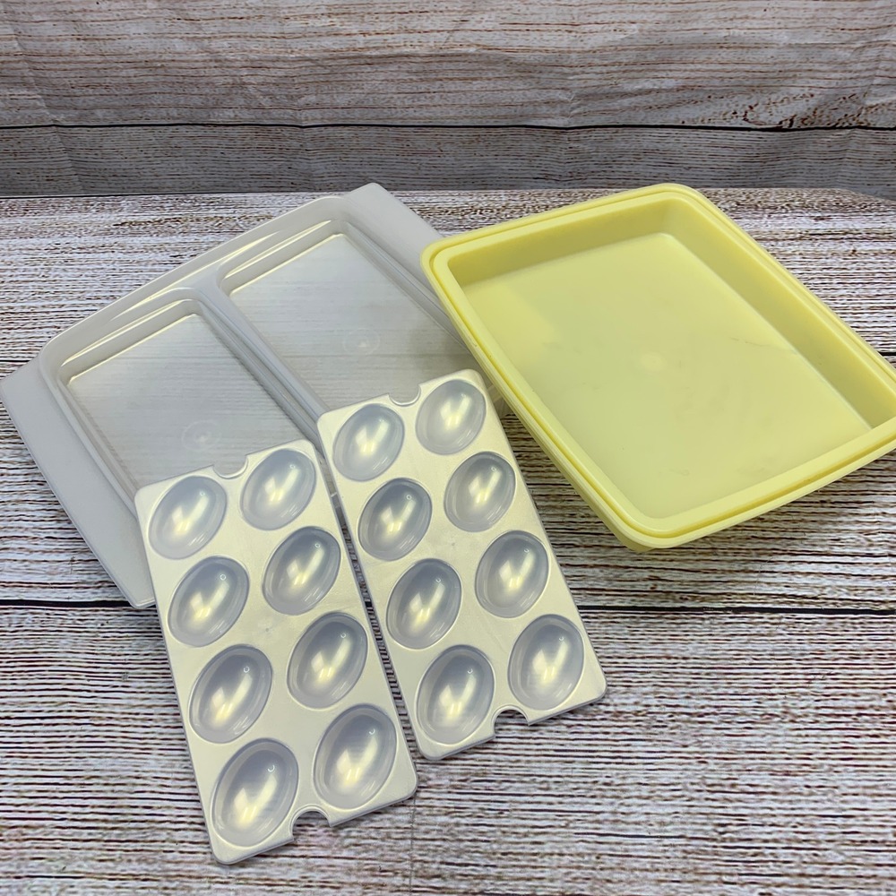 Tupperware Deviled Egg Carrier Tray Holder 12 Eggs Yellow Lid